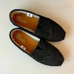 Toms Alpargata Faux Fur Lined Slip-On - Like new!
